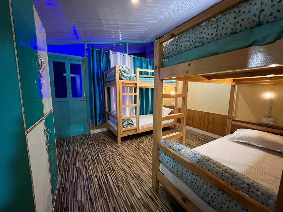 The Vagabond Manali Hostel Exterior photo