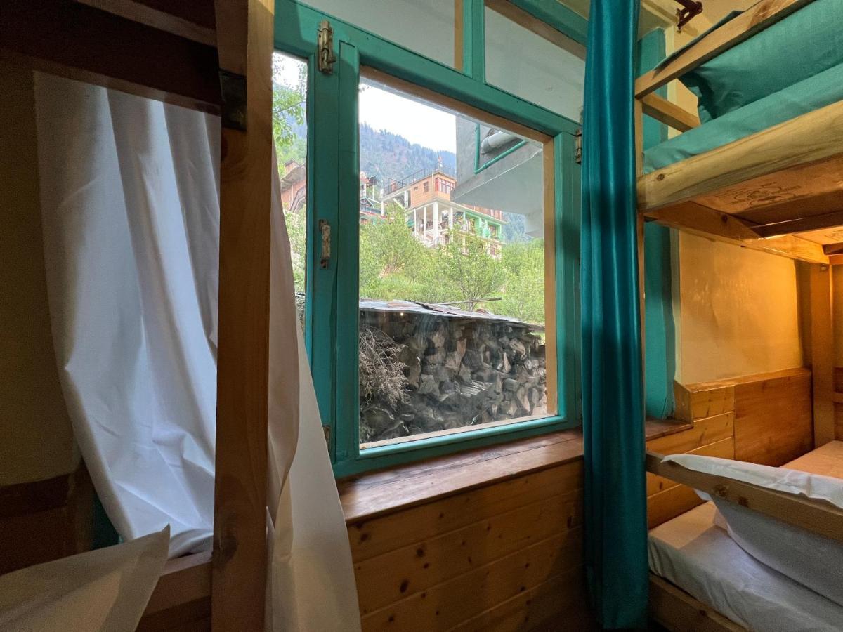 The Vagabond Manali Hostel Exterior photo