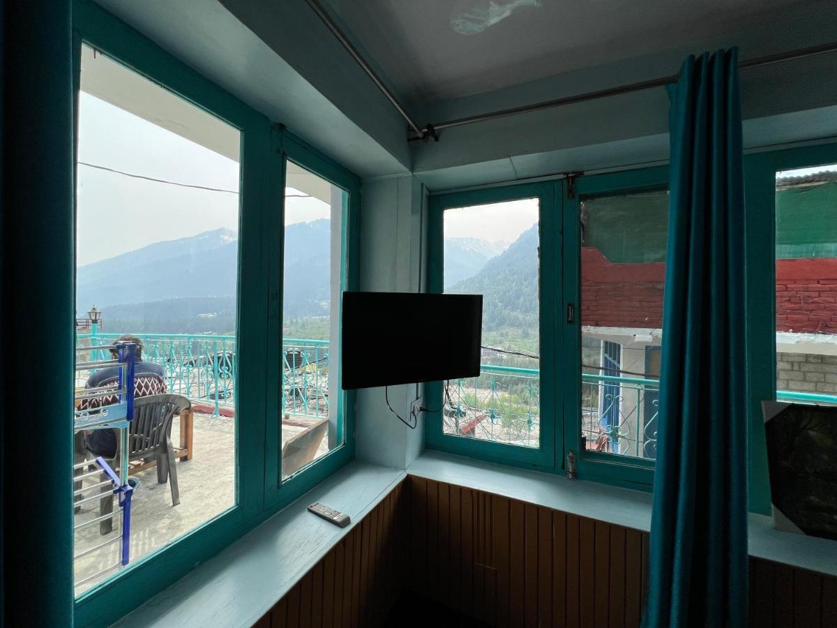 The Vagabond Manali Hostel Exterior photo