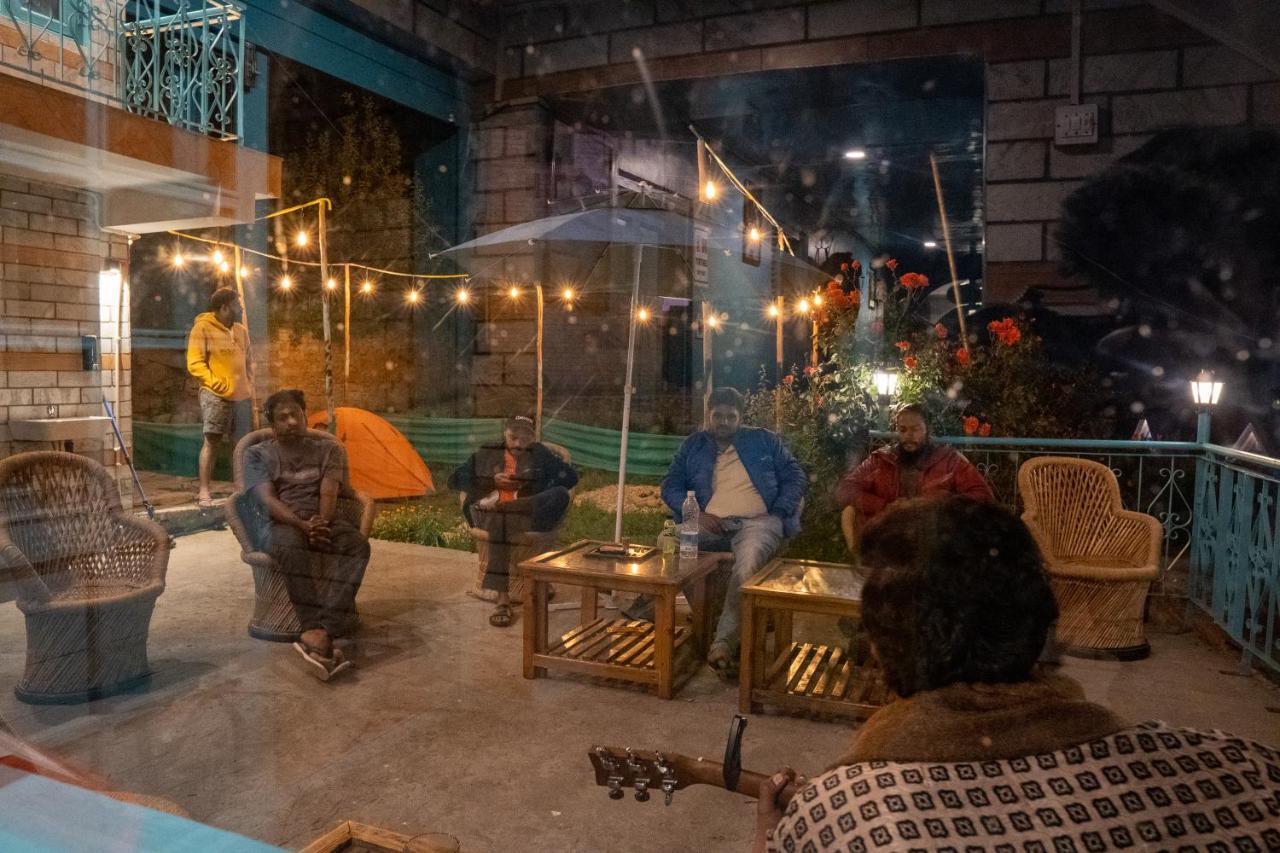 The Vagabond Manali Hostel Exterior photo